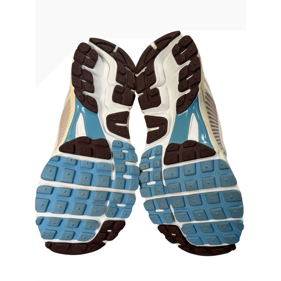 Nike women's Nike air zoom Vimeo 5 oatmeal (FB8825-111) - Picture 6 of 7